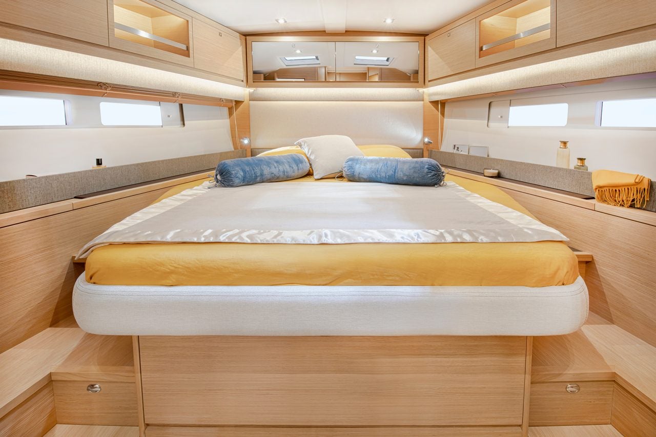 Dufour 530 monohull sailboat cabin bed