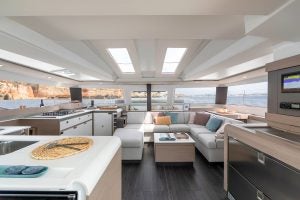 Large saloon of the Fountaine Pajot Elba 45 sailing yacht